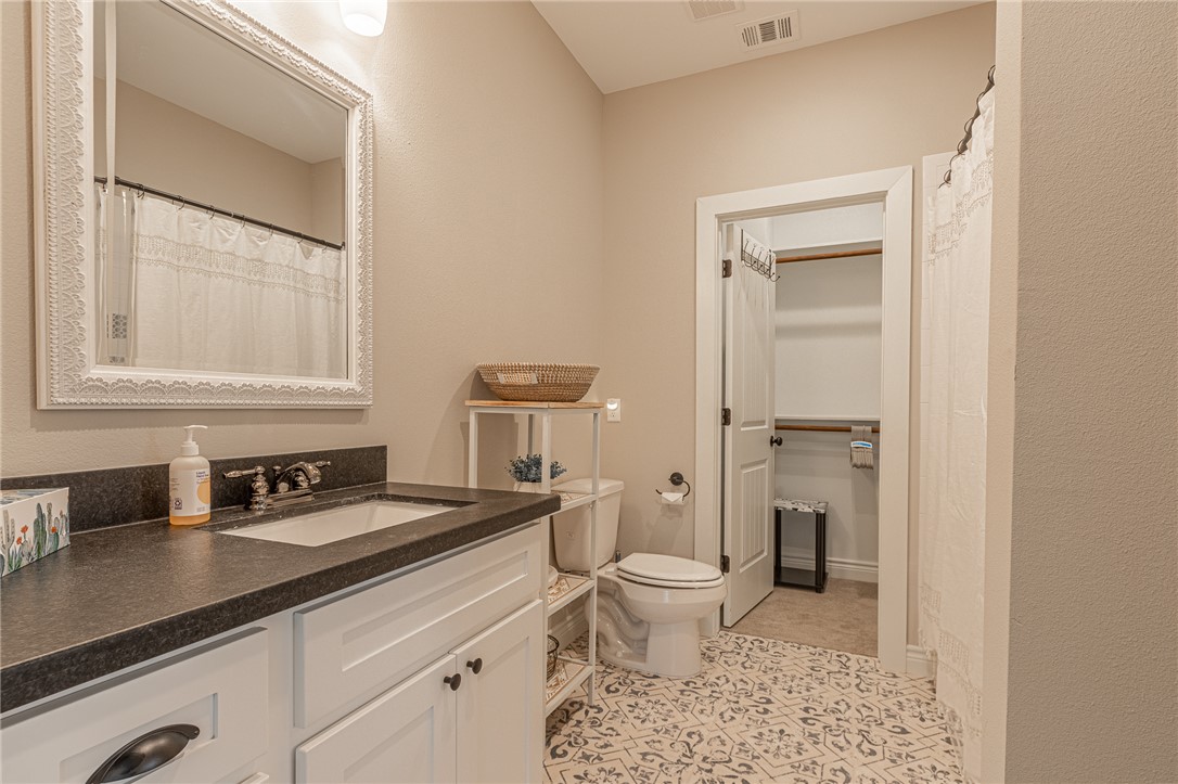 301 West 31st Street 201