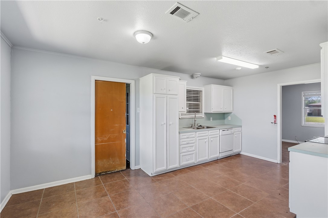 103 East Viser Street