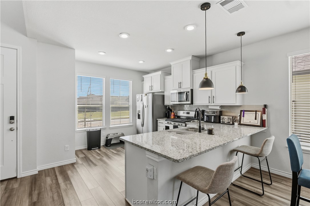 807 Double Mountain Road