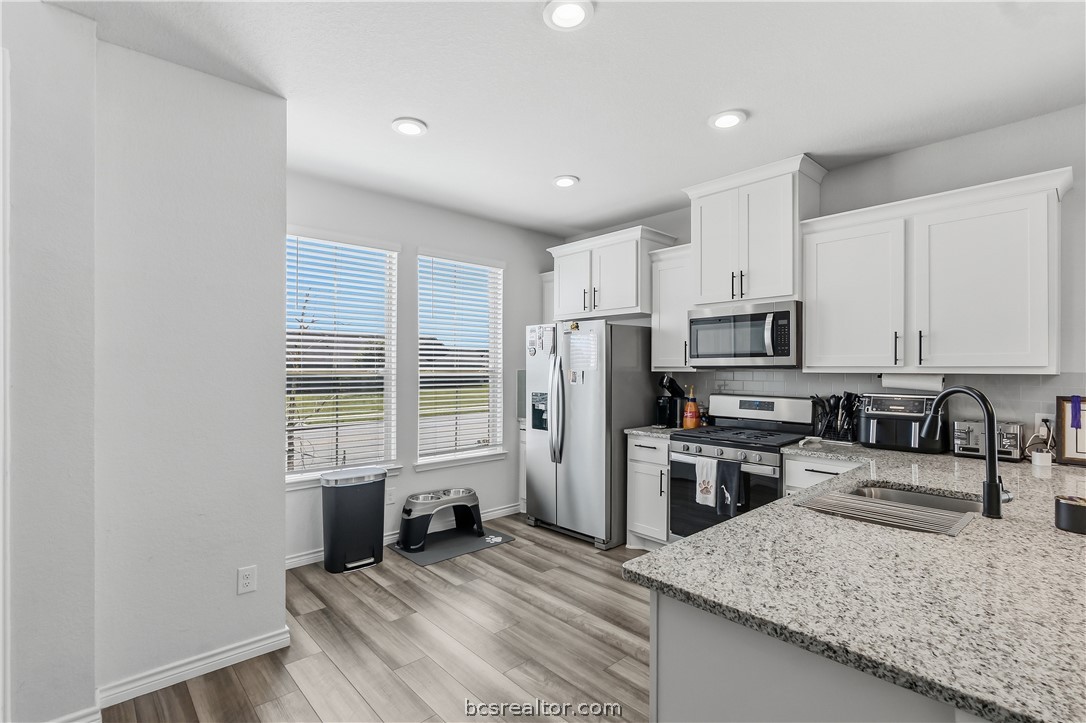 807 Double Mountain Road