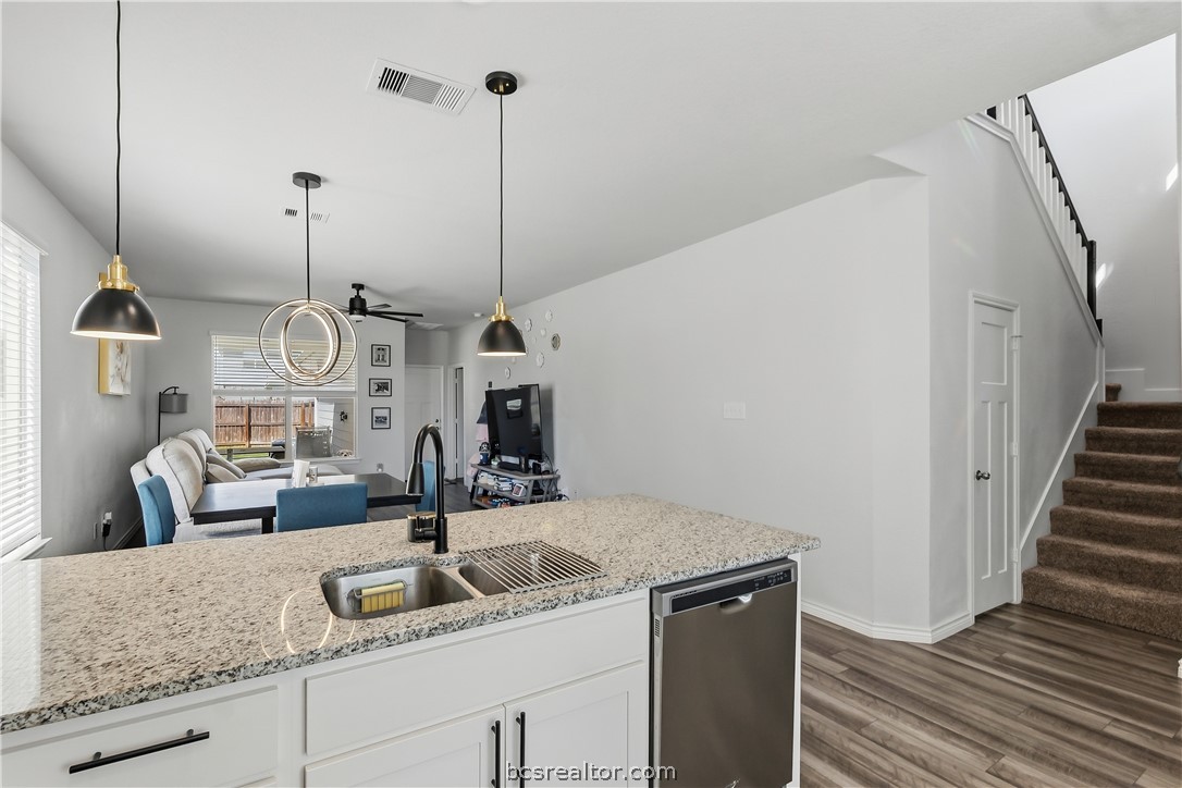 807 Double Mountain Road