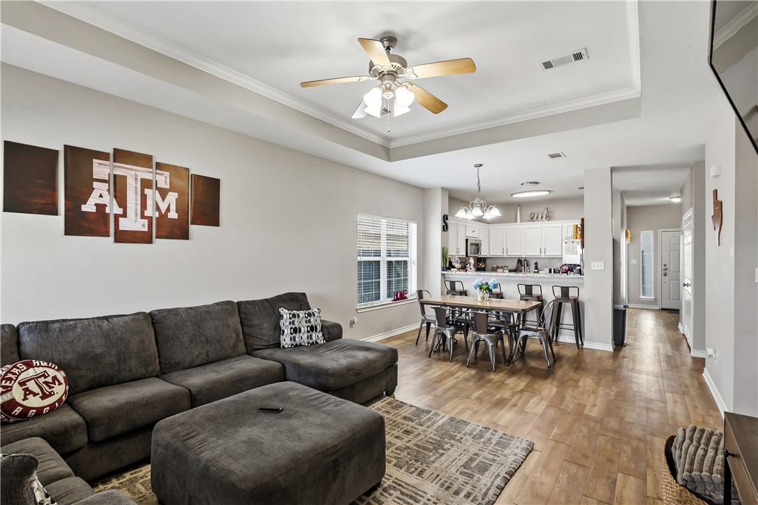 1011 Bougainvillea Street