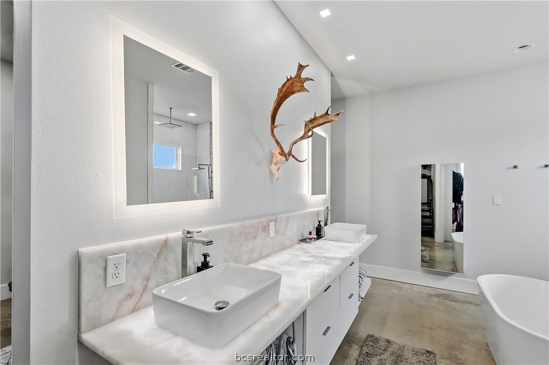 17600 Windsong Drive