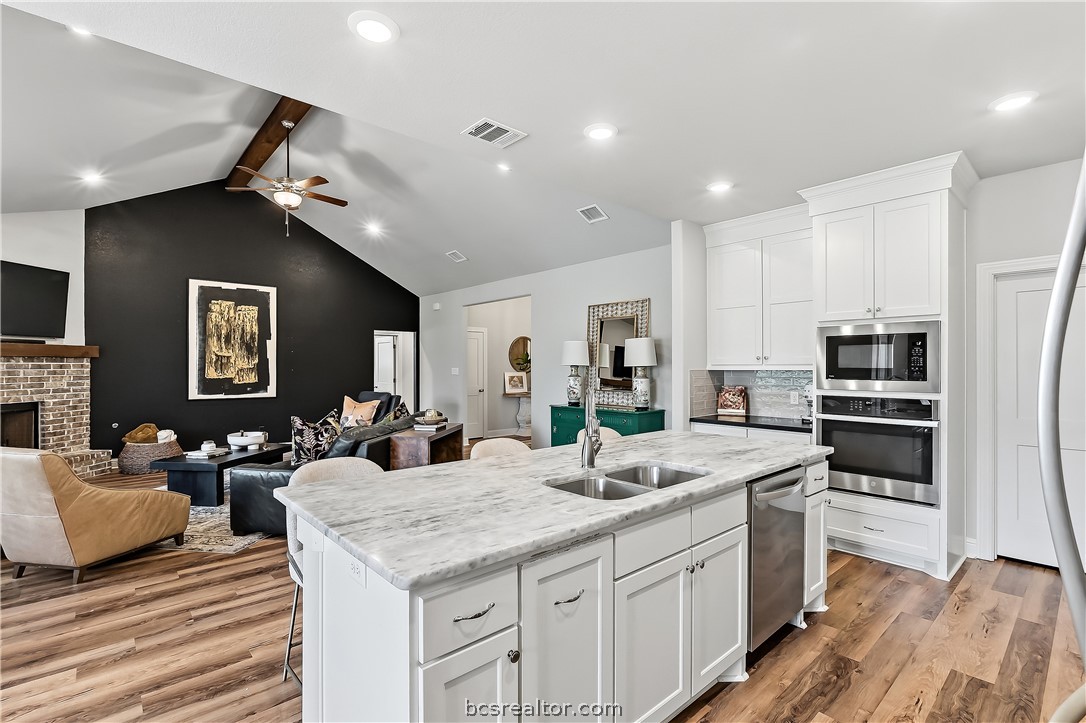 10468 Cornwall Lane