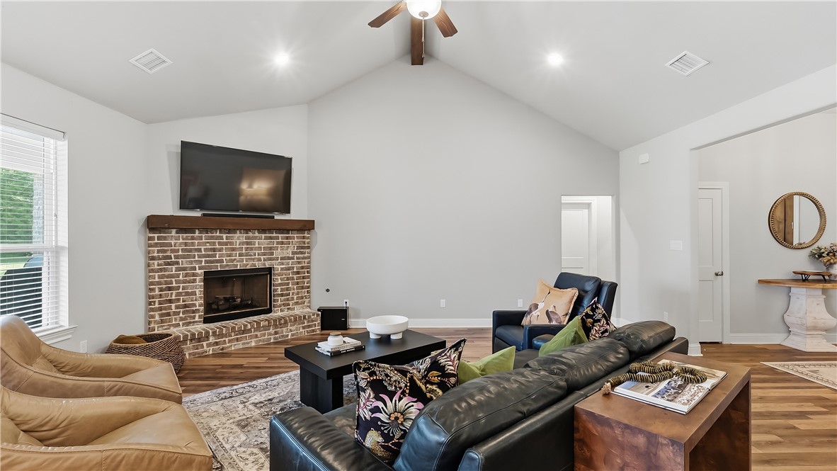 10468 Cornwall Lane
