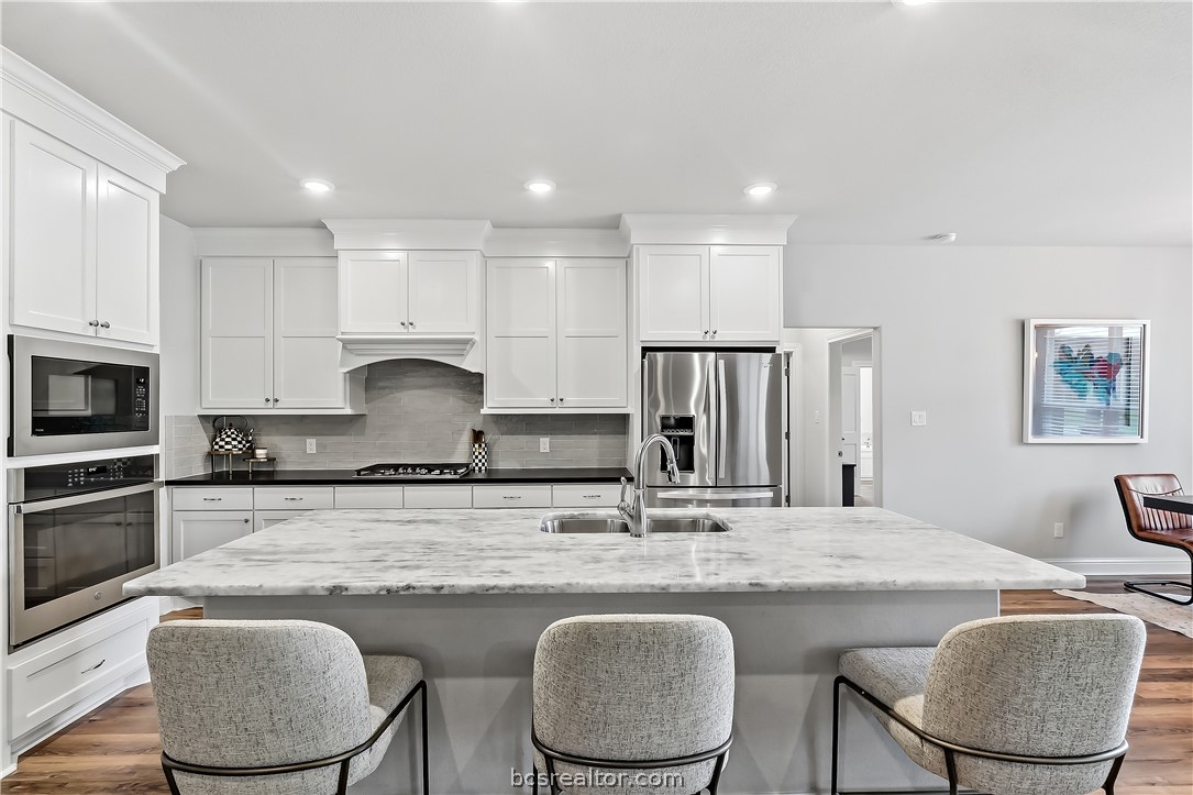 10468 Cornwall Lane