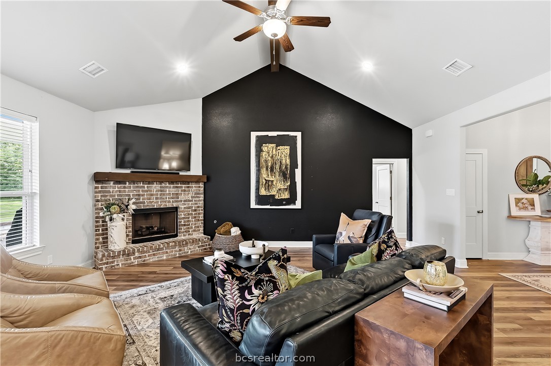 10468 Cornwall Lane