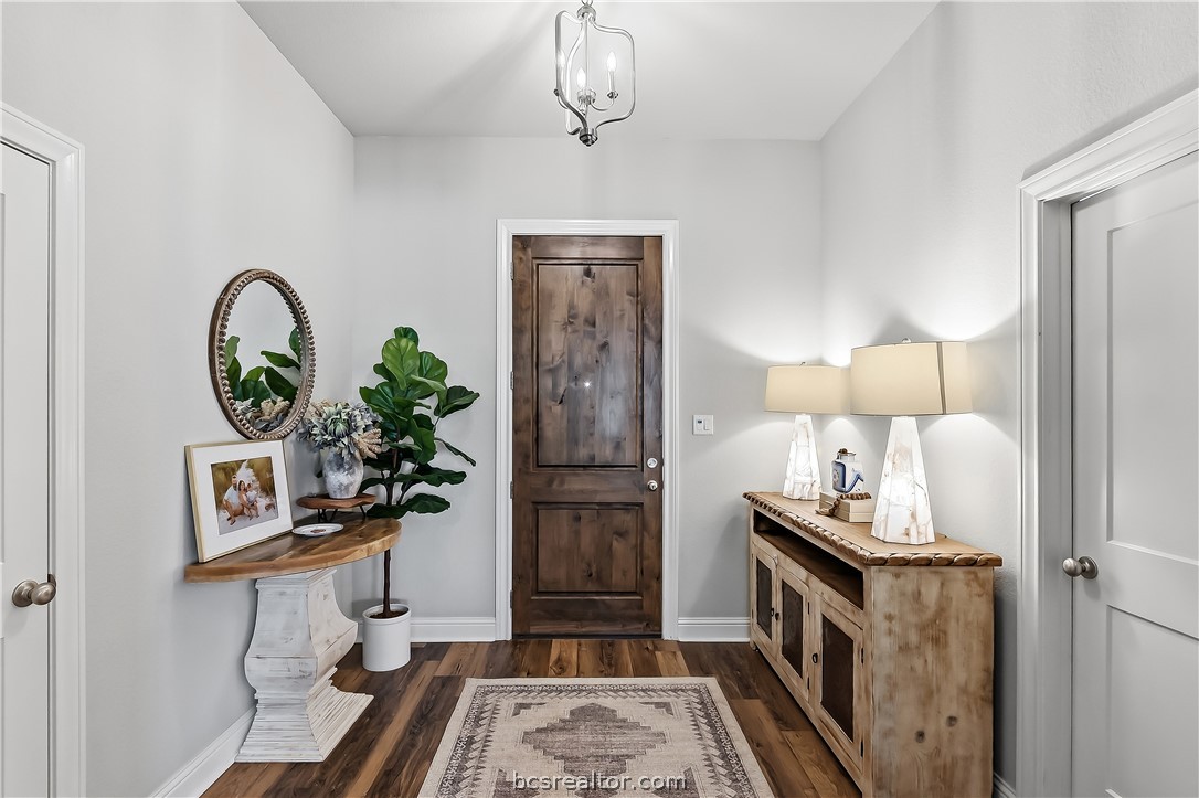 10468 Cornwall Lane