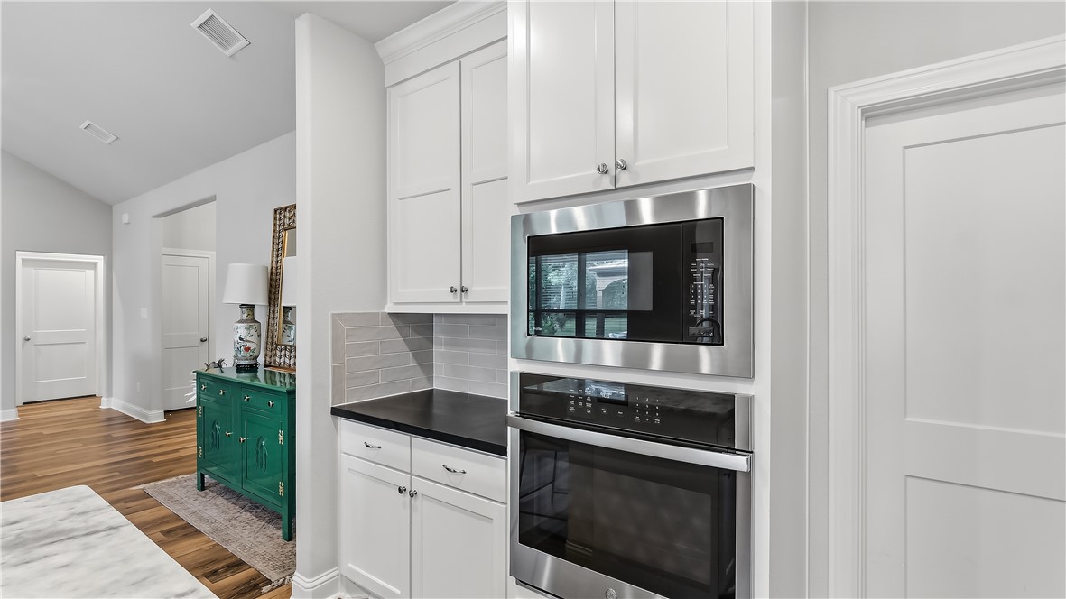 10468 Cornwall Lane