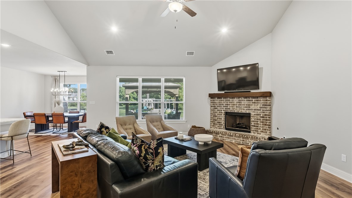 10468 Cornwall Lane