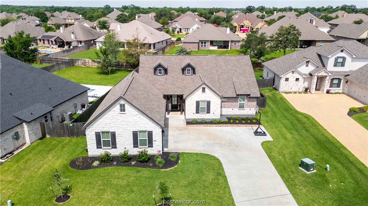 3333 Stoneleigh