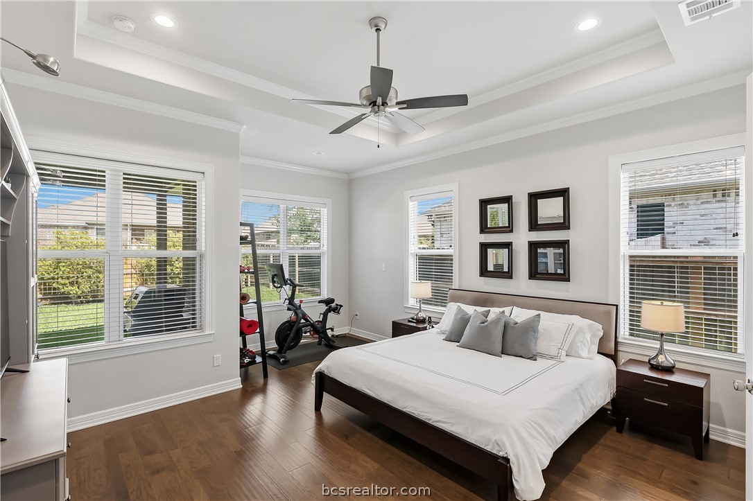 3333 Stoneleigh