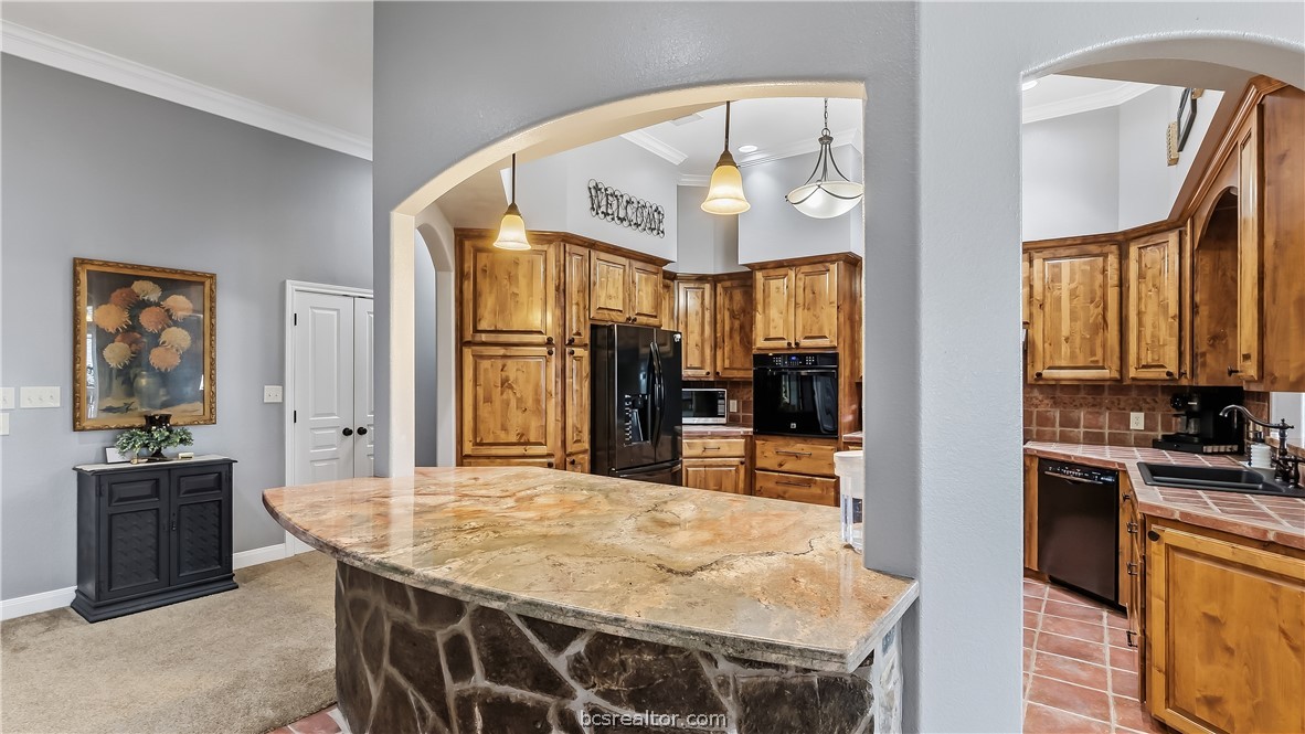 135 Apache Drive