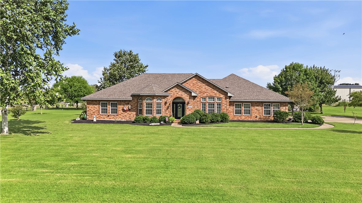 135 Apache Drive