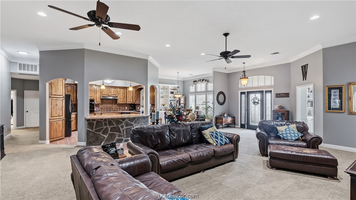 135 Apache Drive
