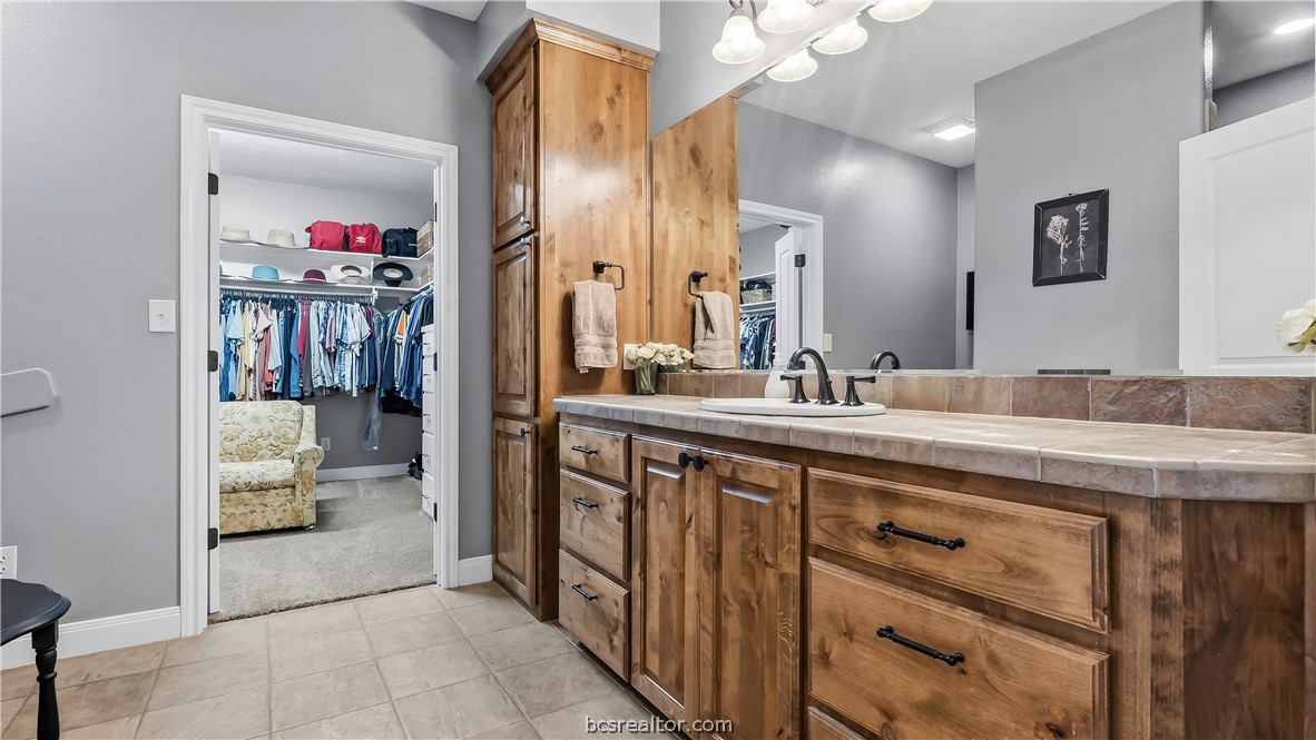 135 Apache Drive