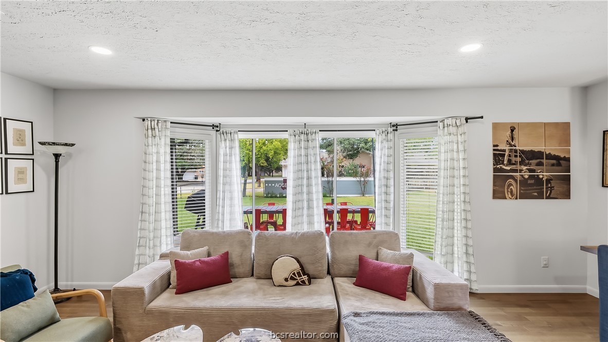 1108 Skrivanek Drive