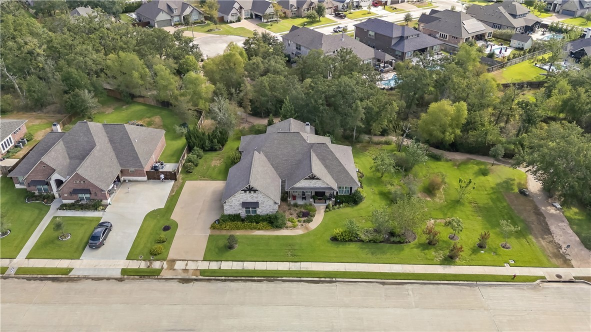 1910 Spanish Moss Drive