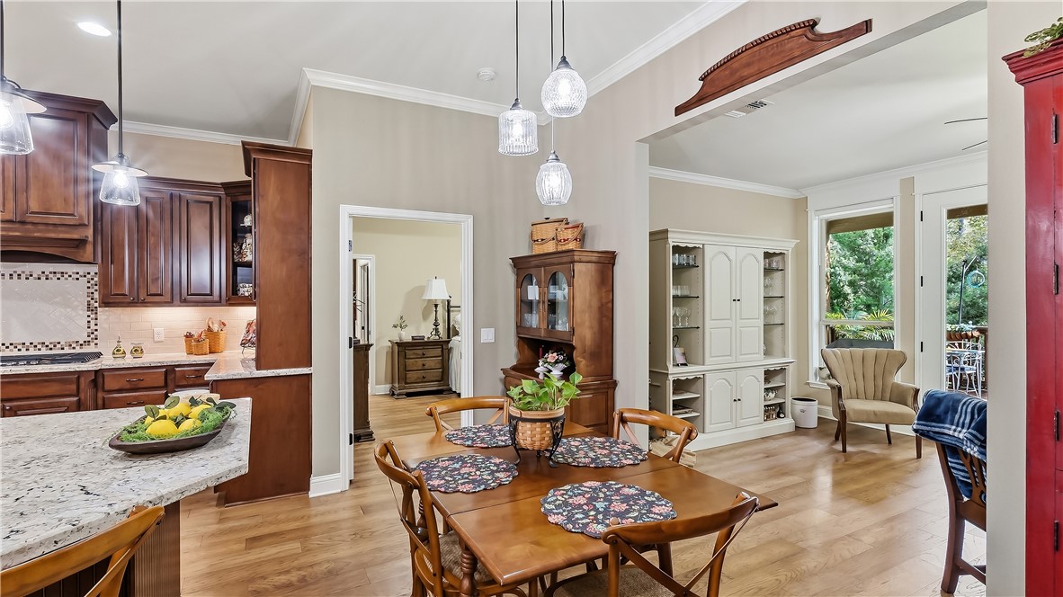 1910 Spanish Moss Drive