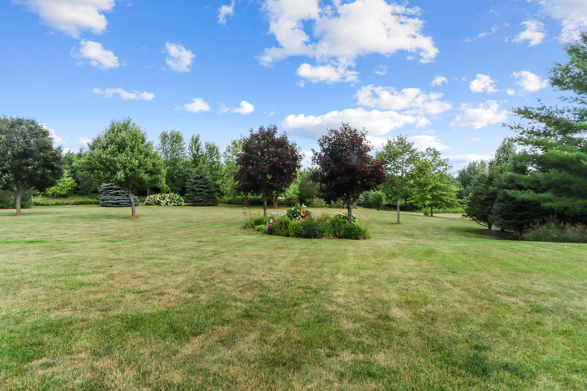 W6944 Savannah Ln