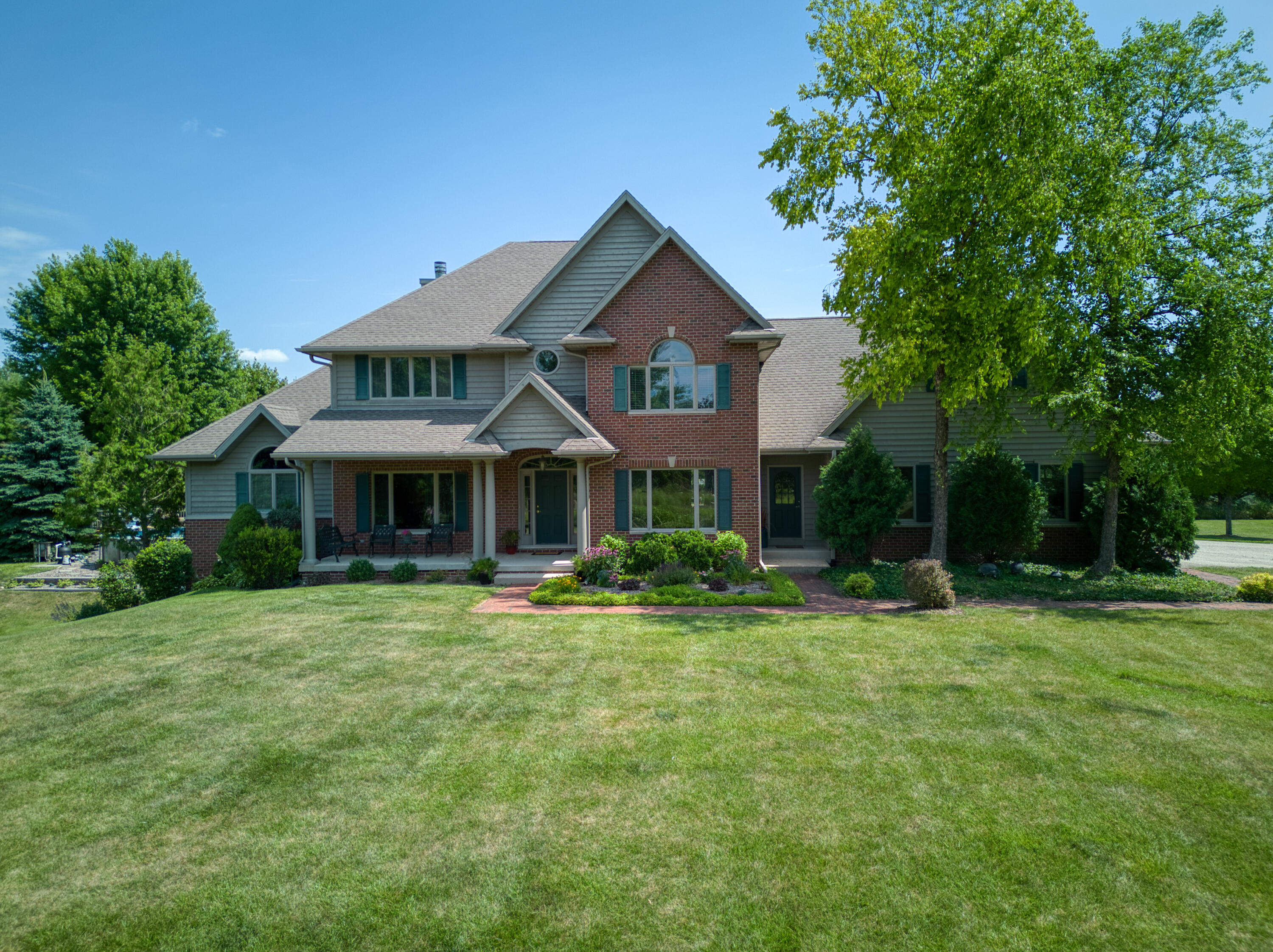 W6944 Savannah Ln