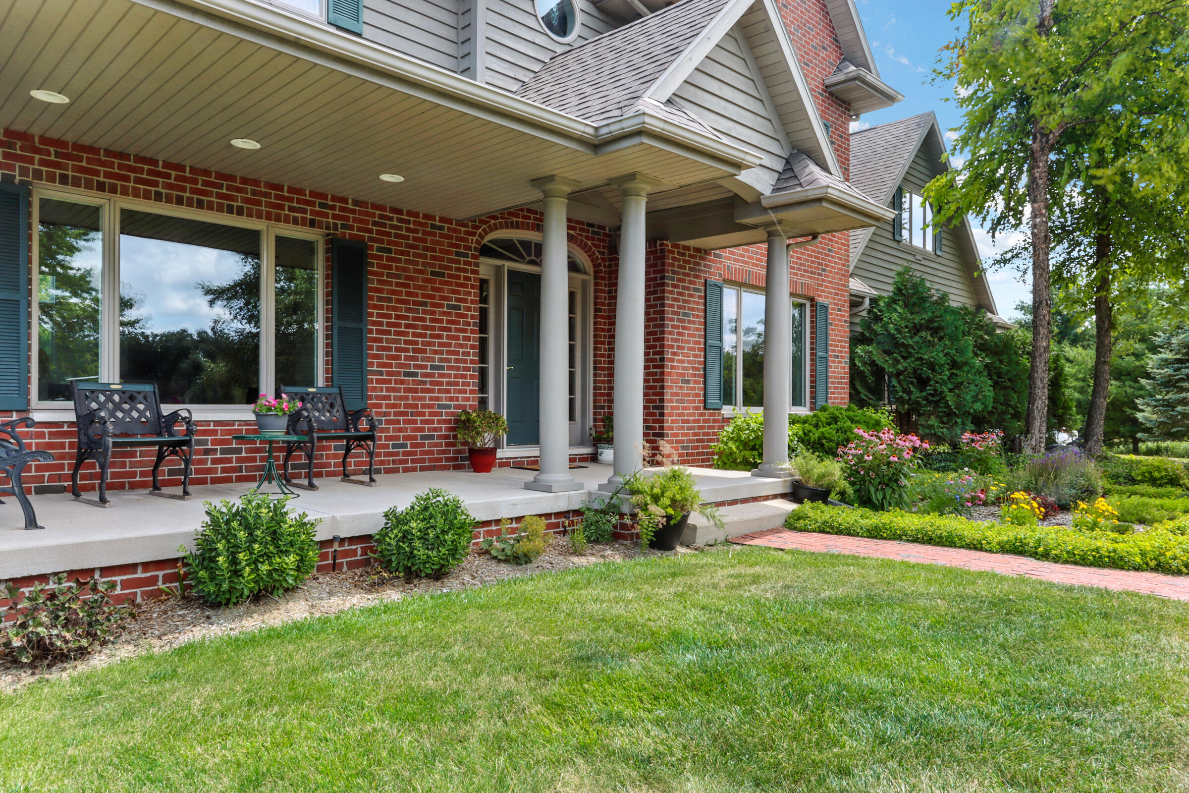 W6944 Savannah Ln