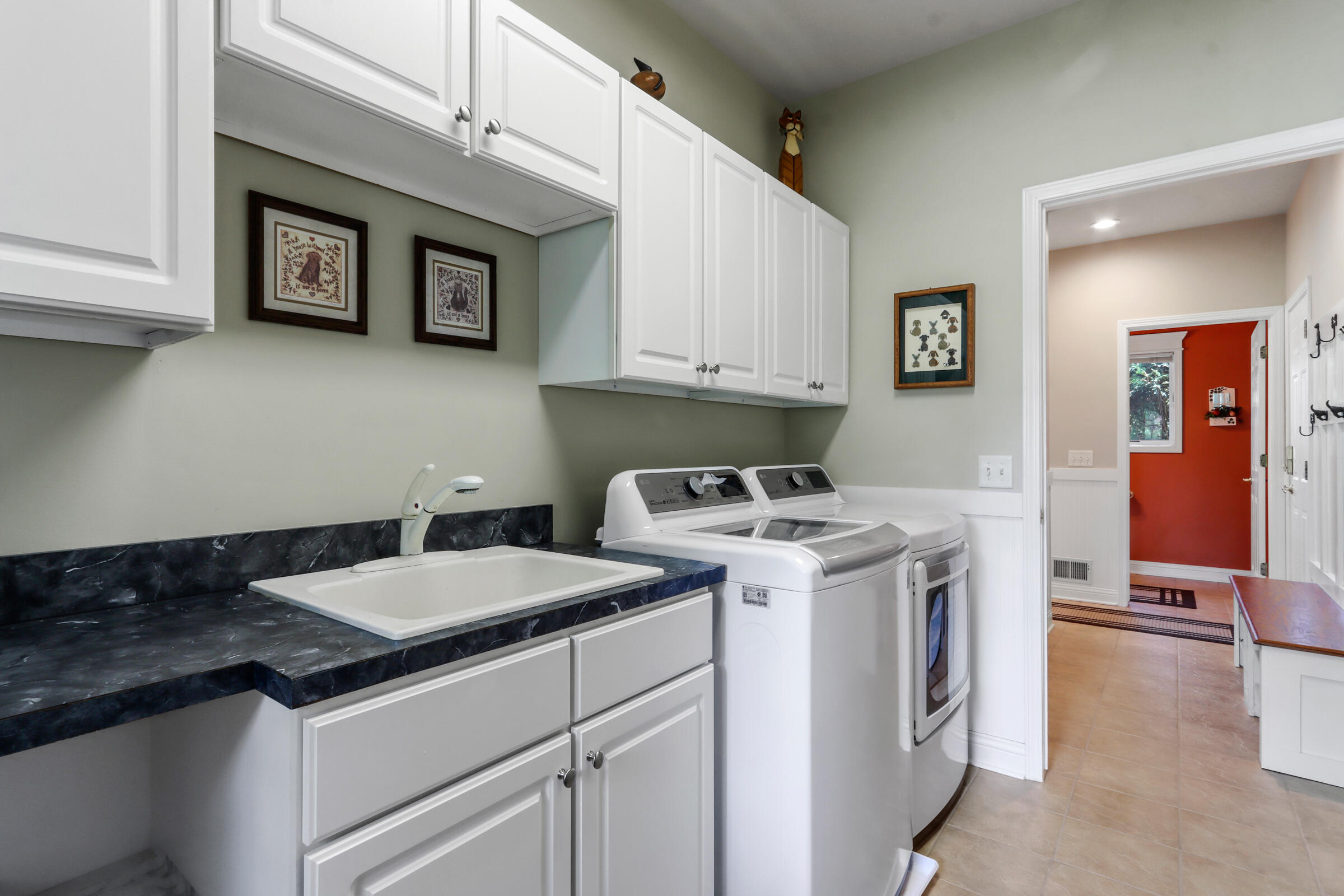 W6944 Savannah Ln