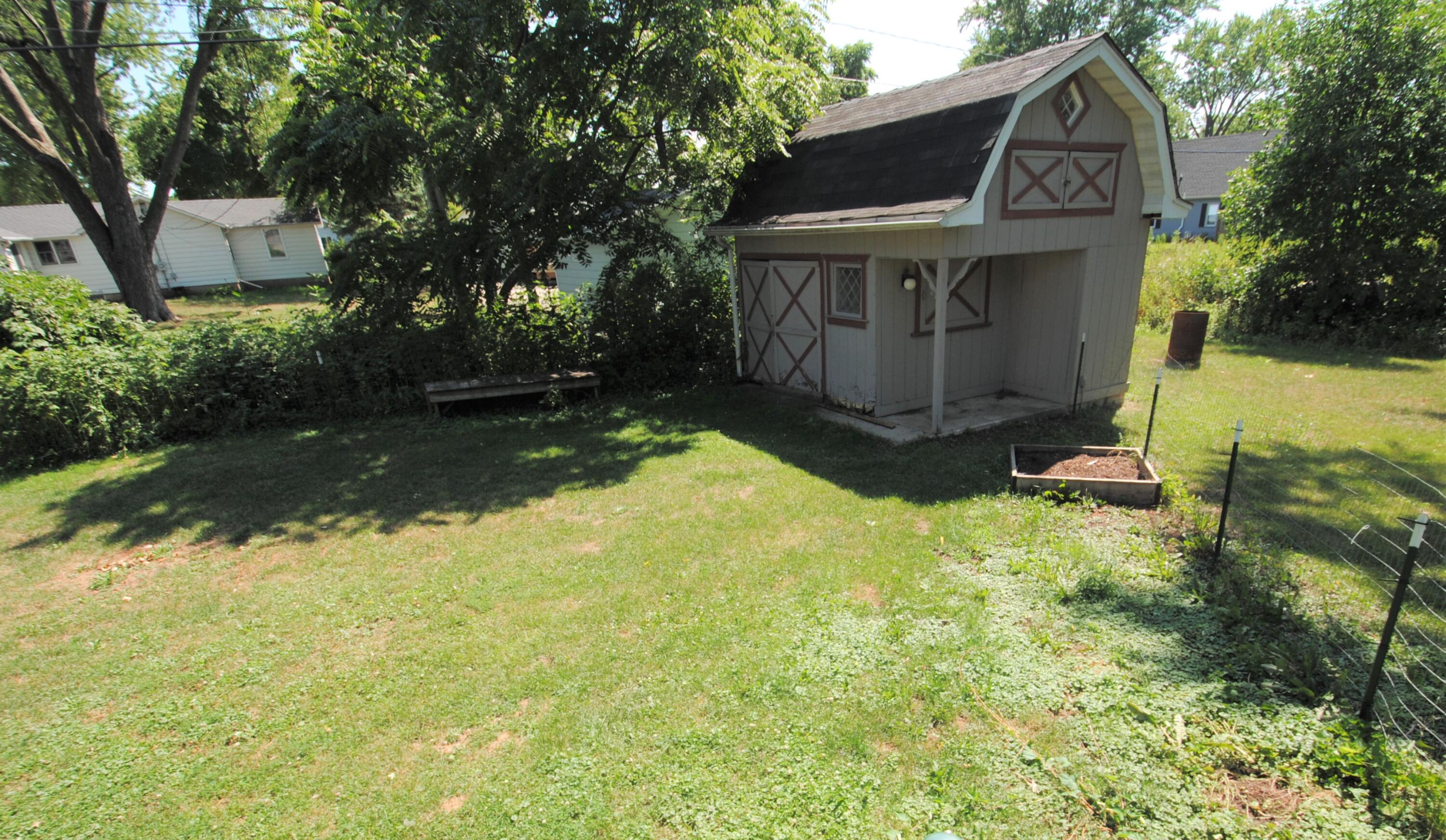 503 Delavan Dr