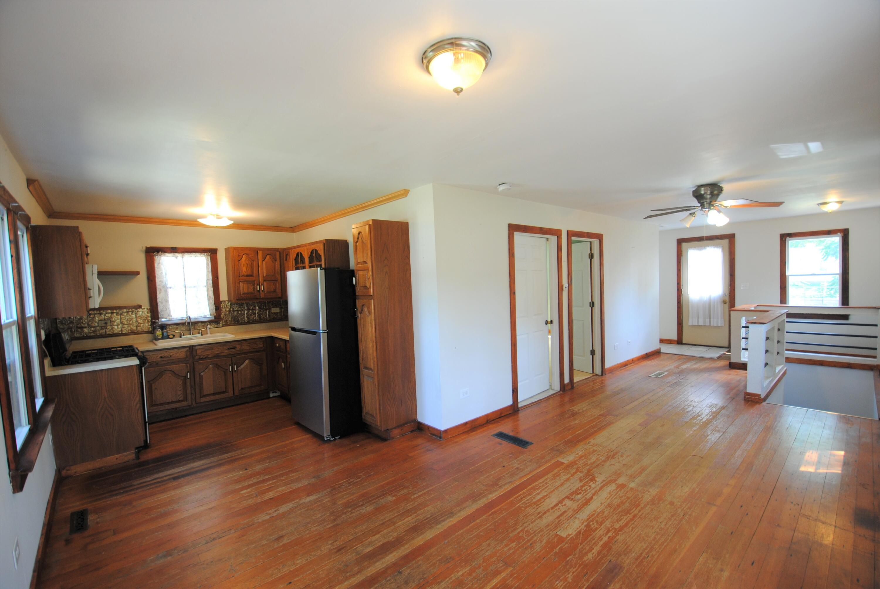 503 Delavan Dr