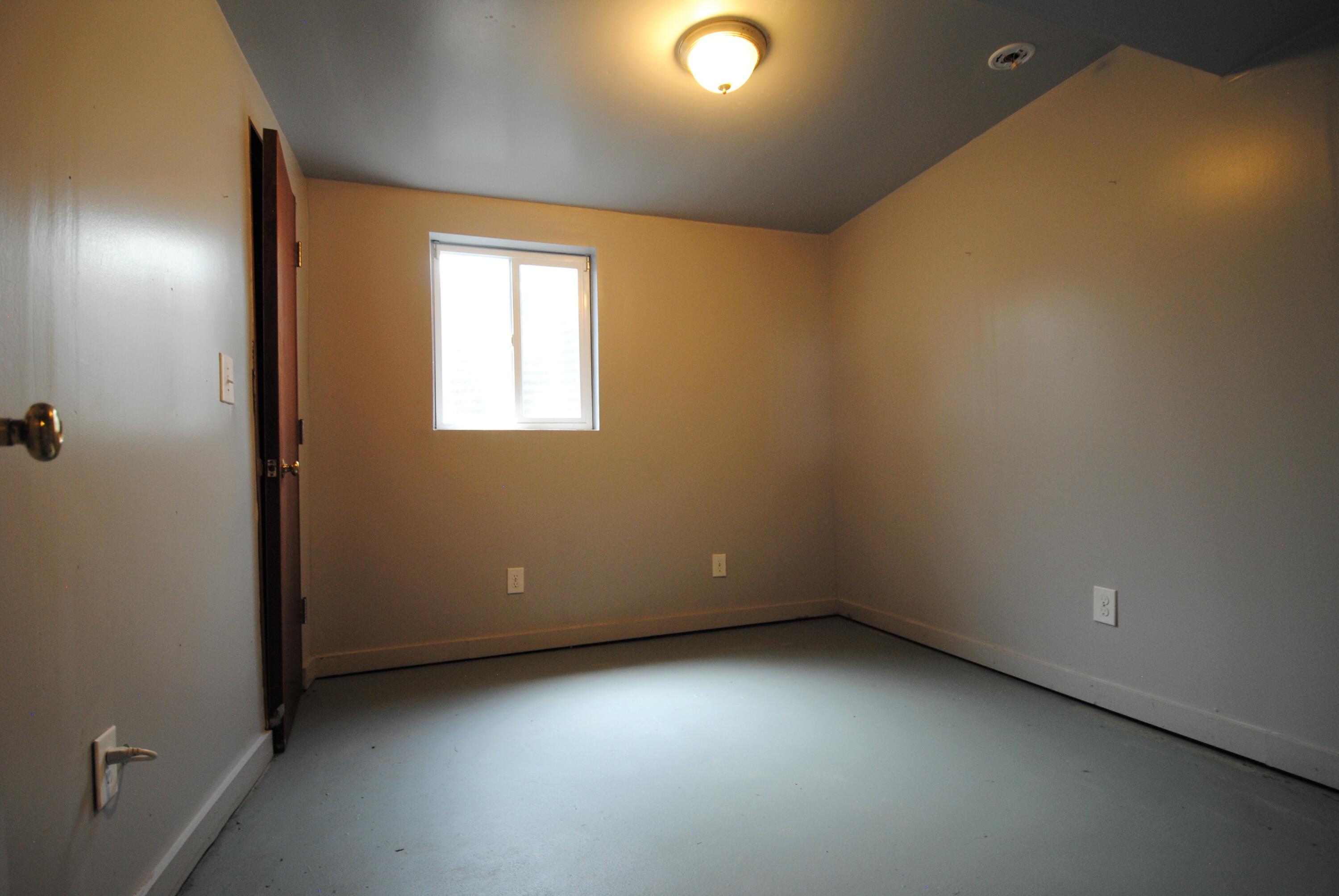 503 Delavan Dr