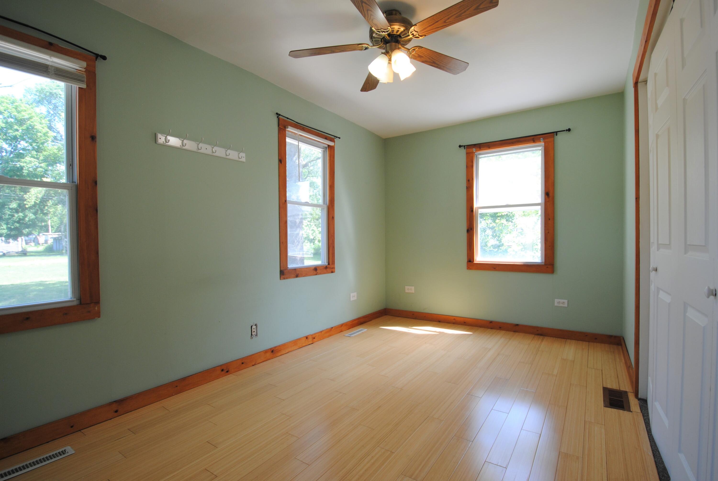 503 Delavan Dr