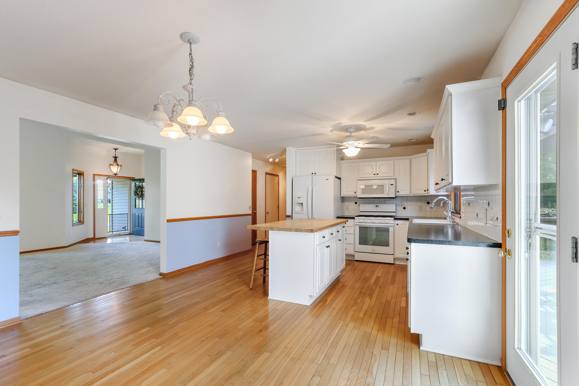 N7061 Lakeshore Ave