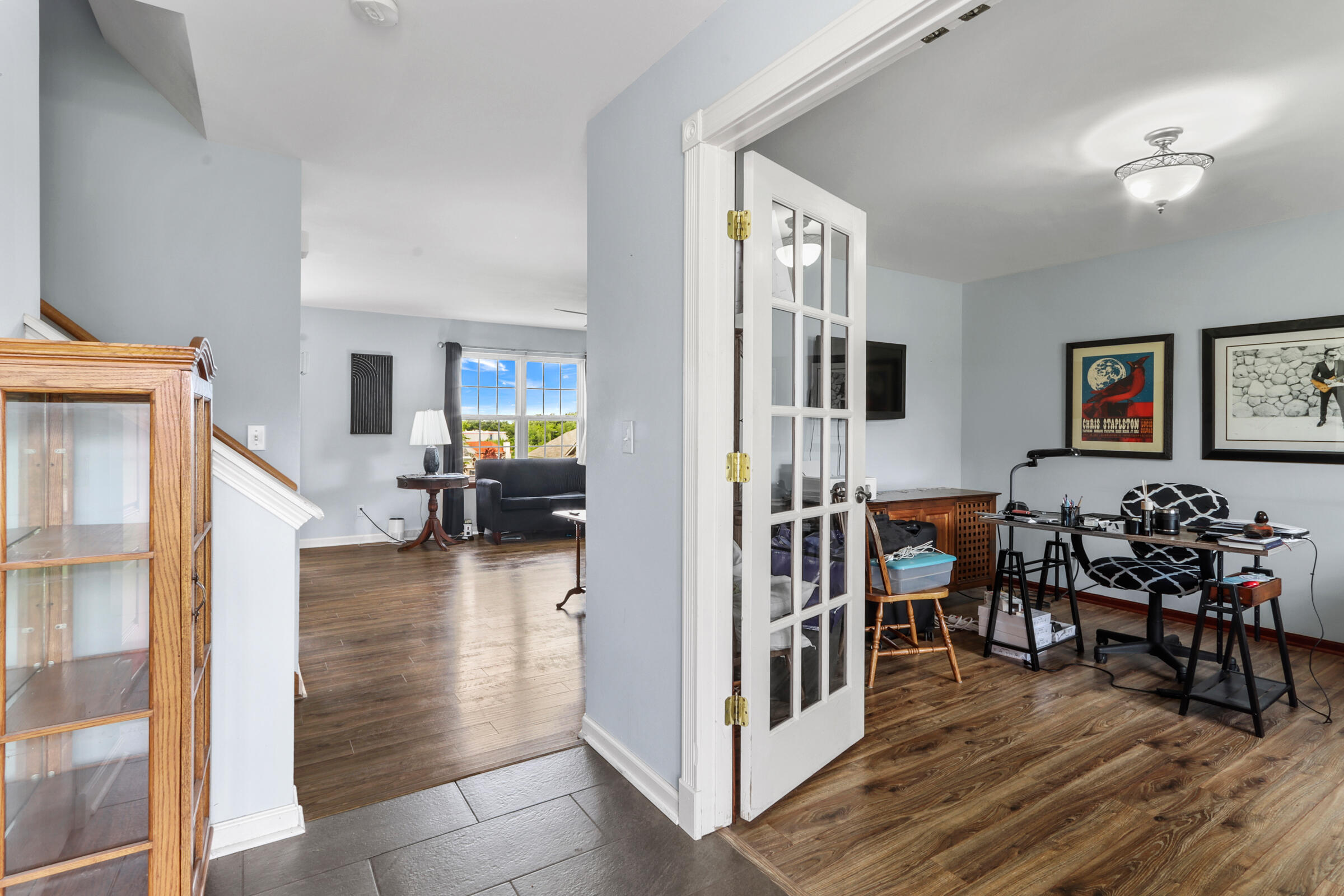 408 E Sunny Hill Dr