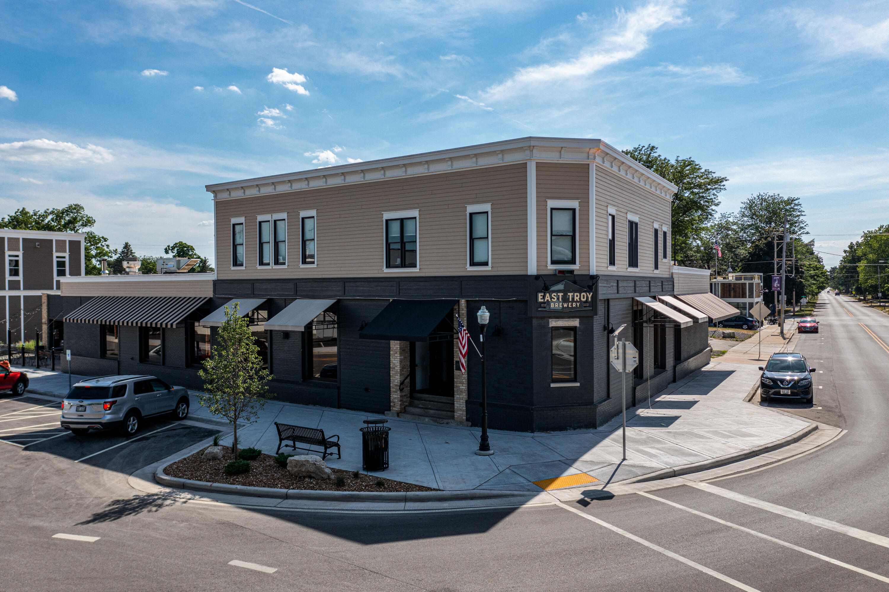 2094 Church St 2096