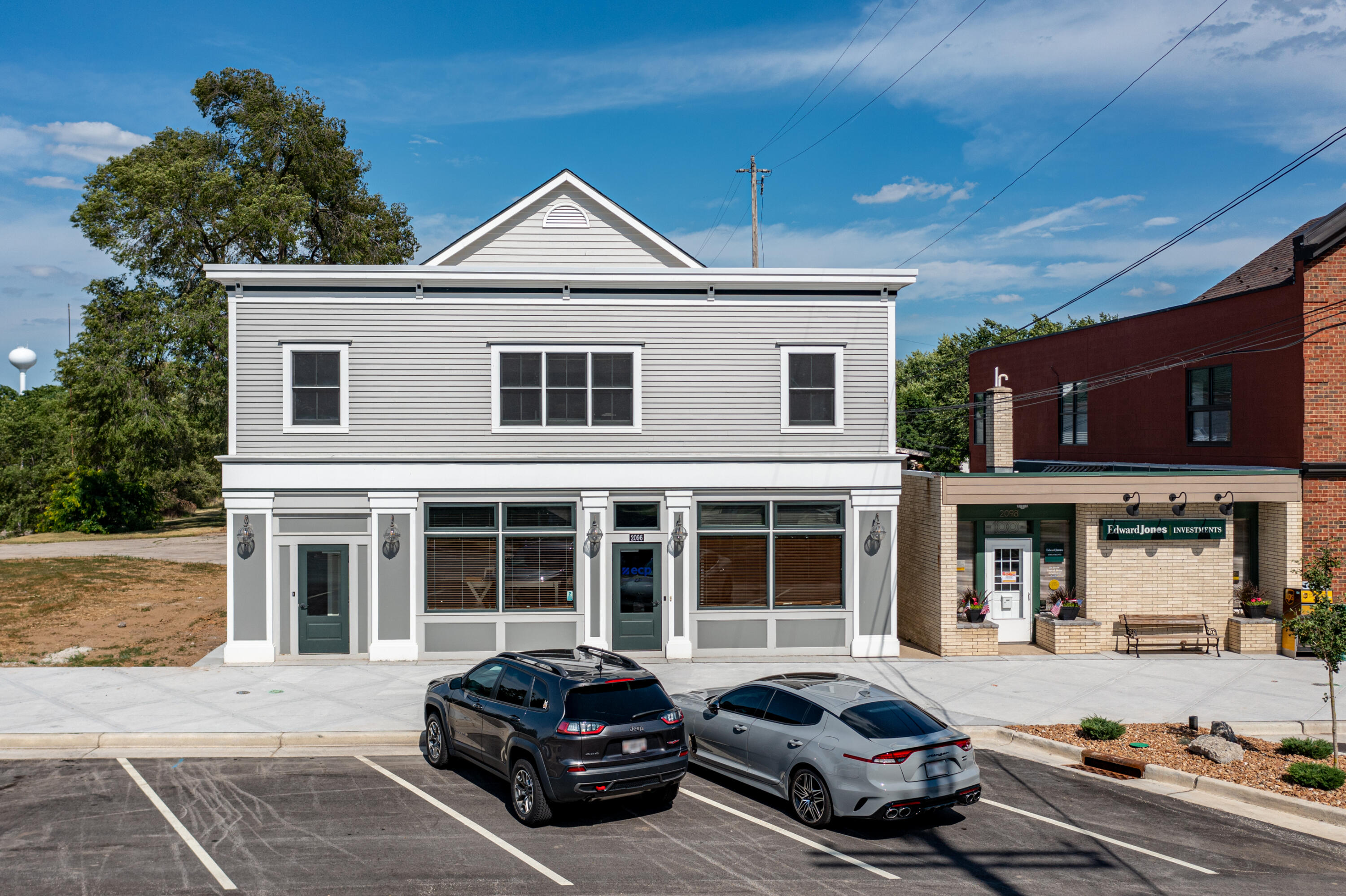 2094 Church St 2096