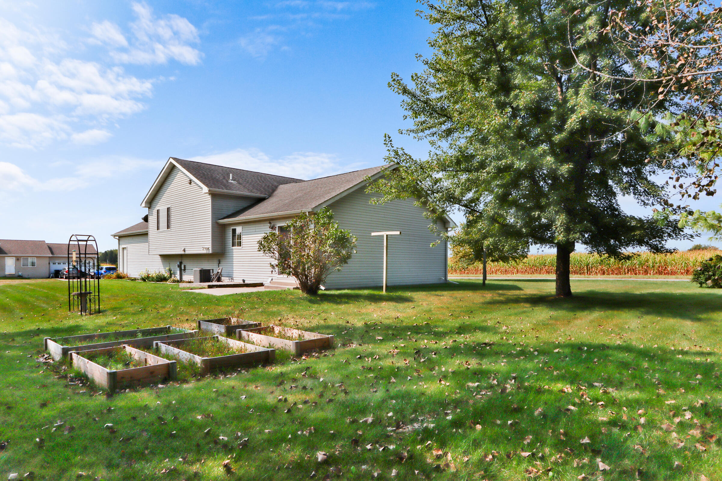 810 Sunnyside Dr