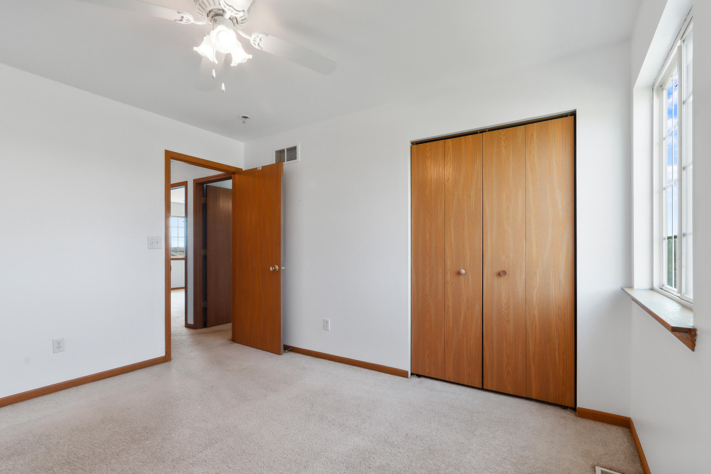 810 Sunnyside Dr