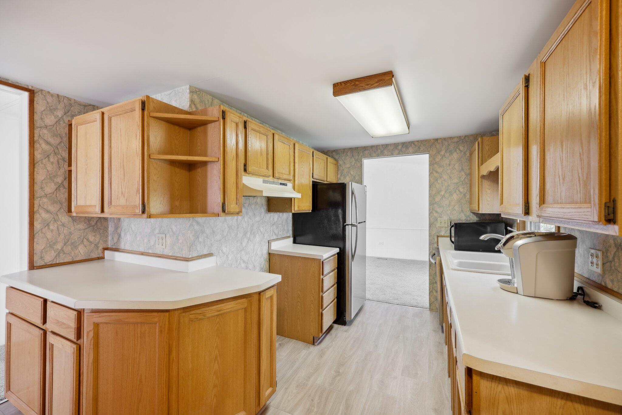 114 S Eastown Manor -