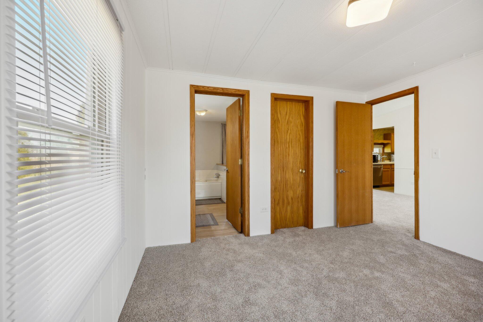 114 S Eastown Manor -