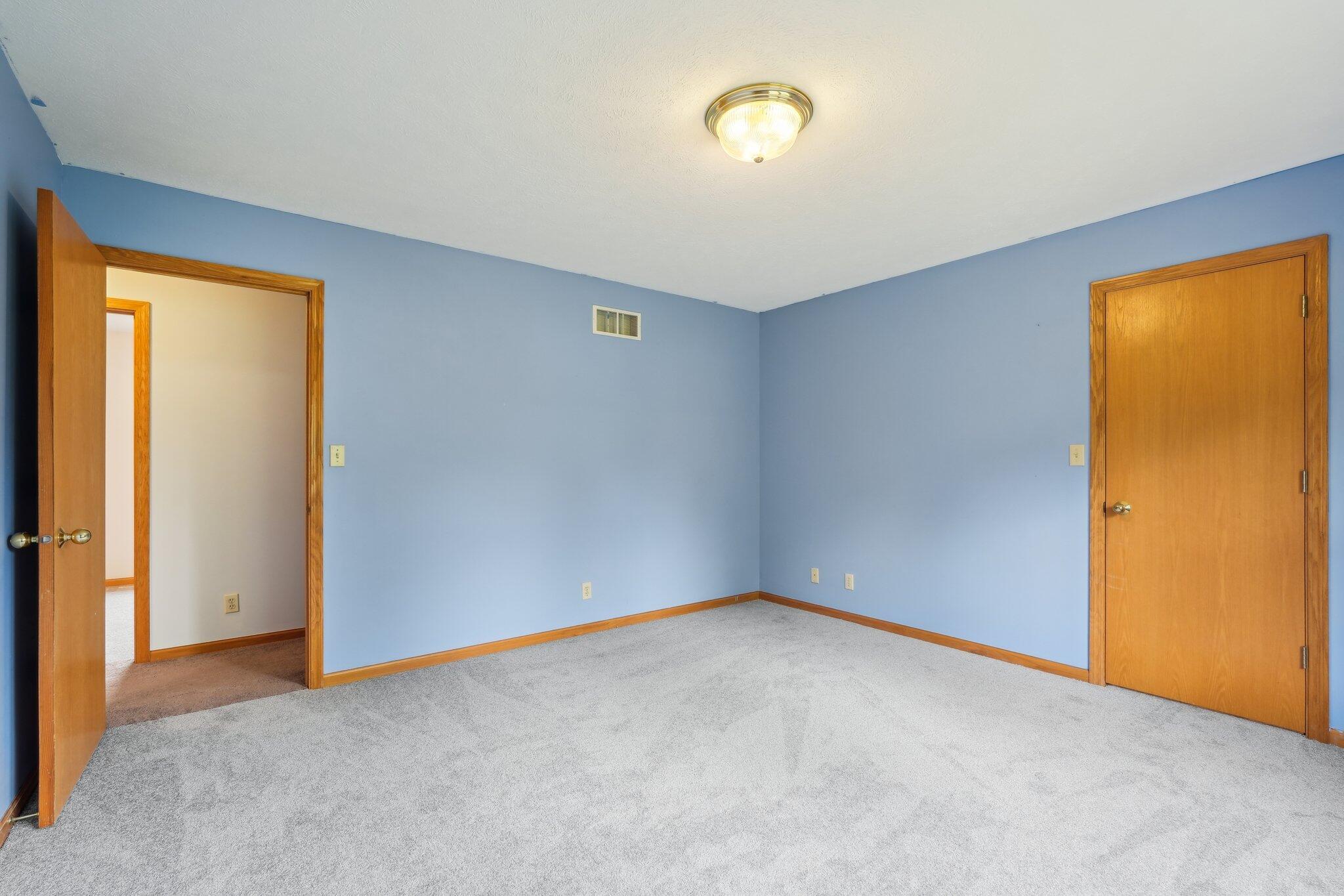 1116 Redwood Ct