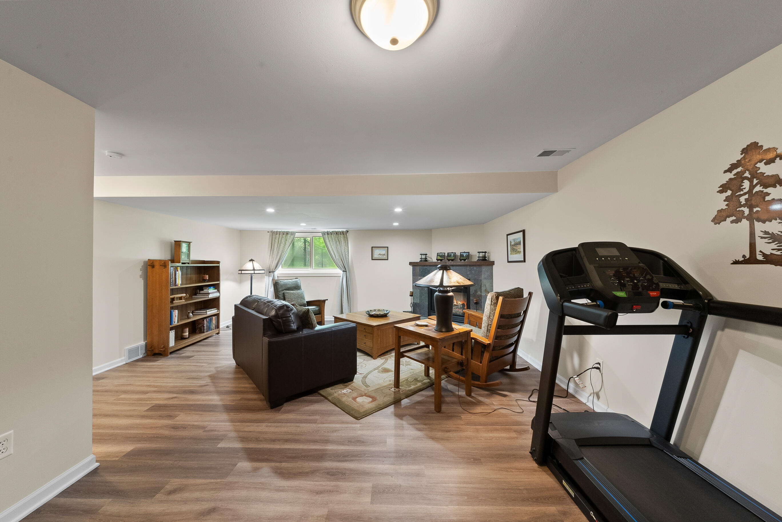 2832 County Road O South -