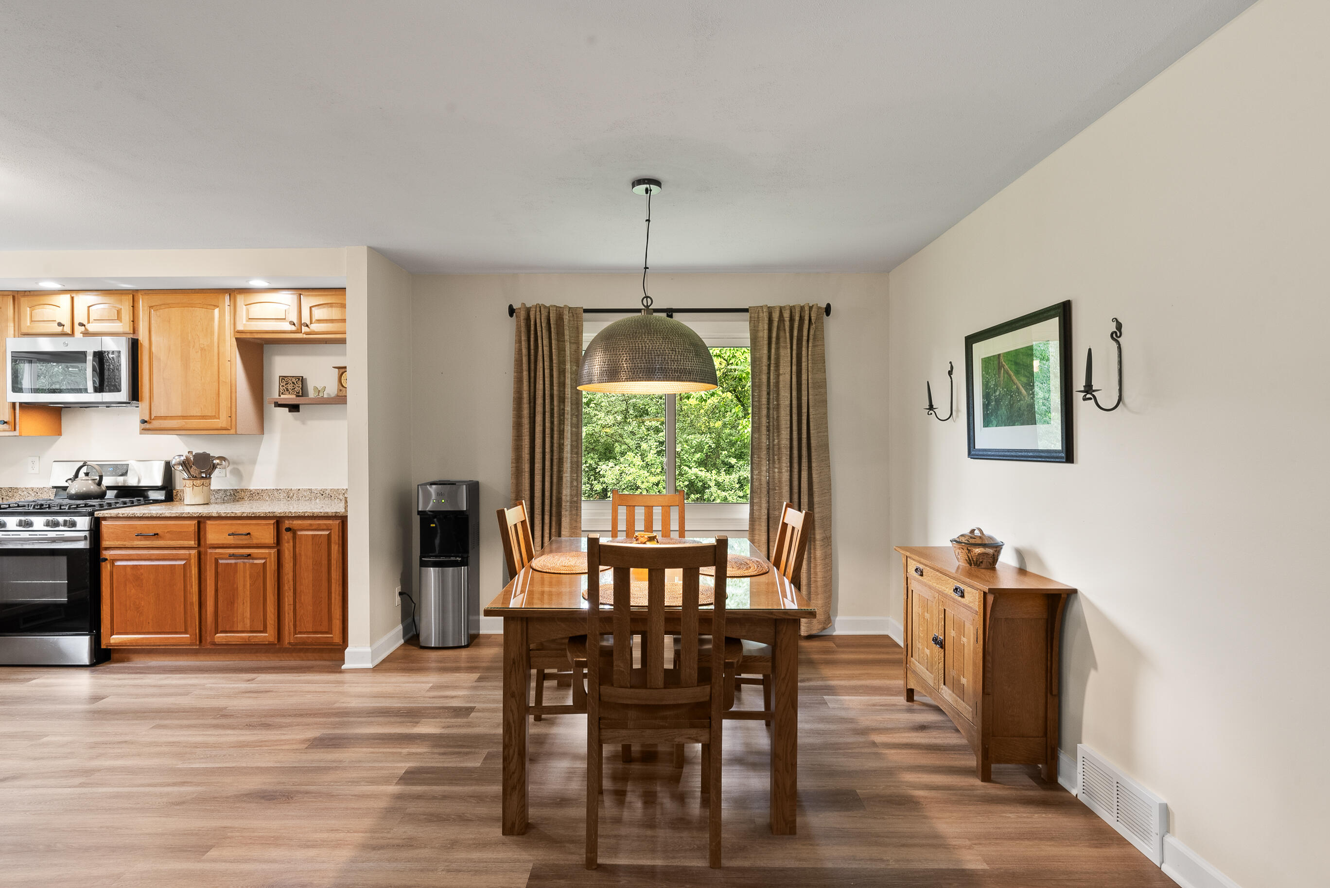 2832 County Road O South -