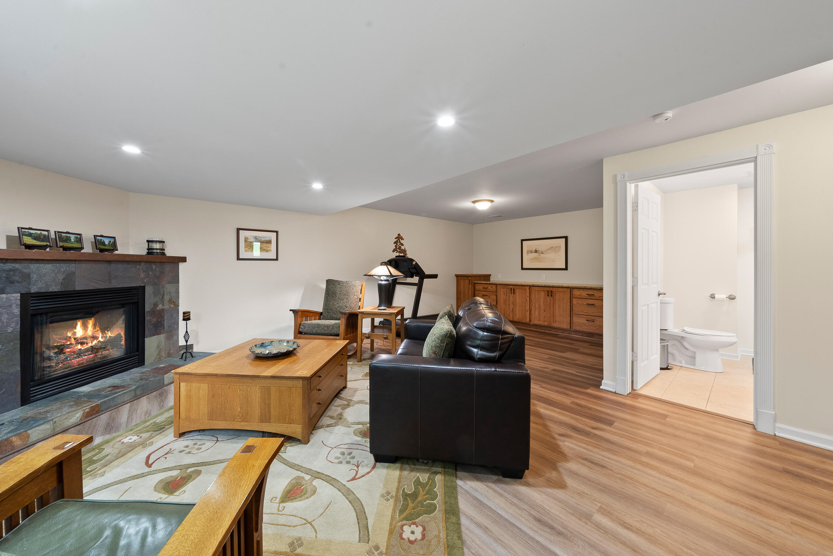 2832 County Road O South -