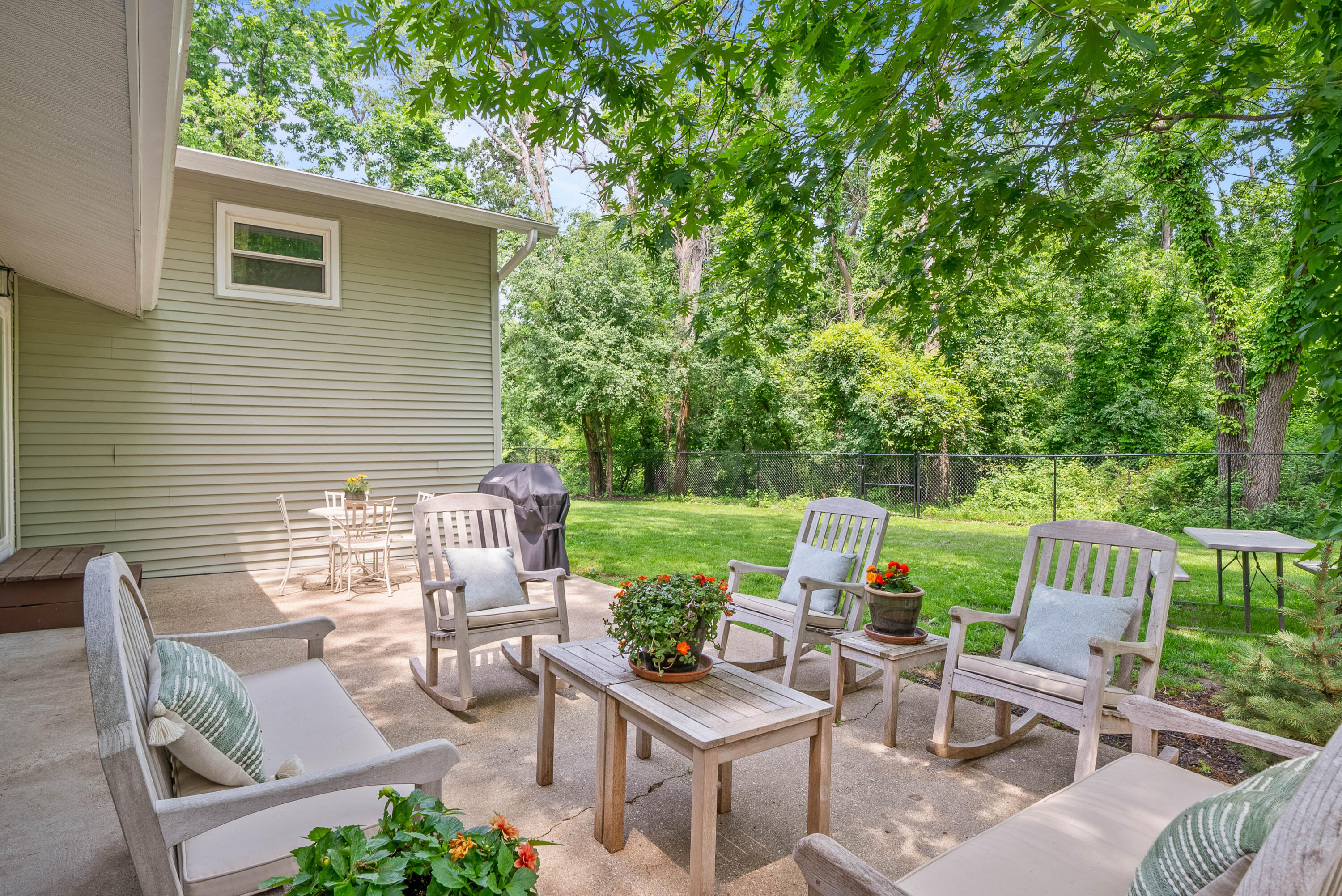 2832 County Road O South -