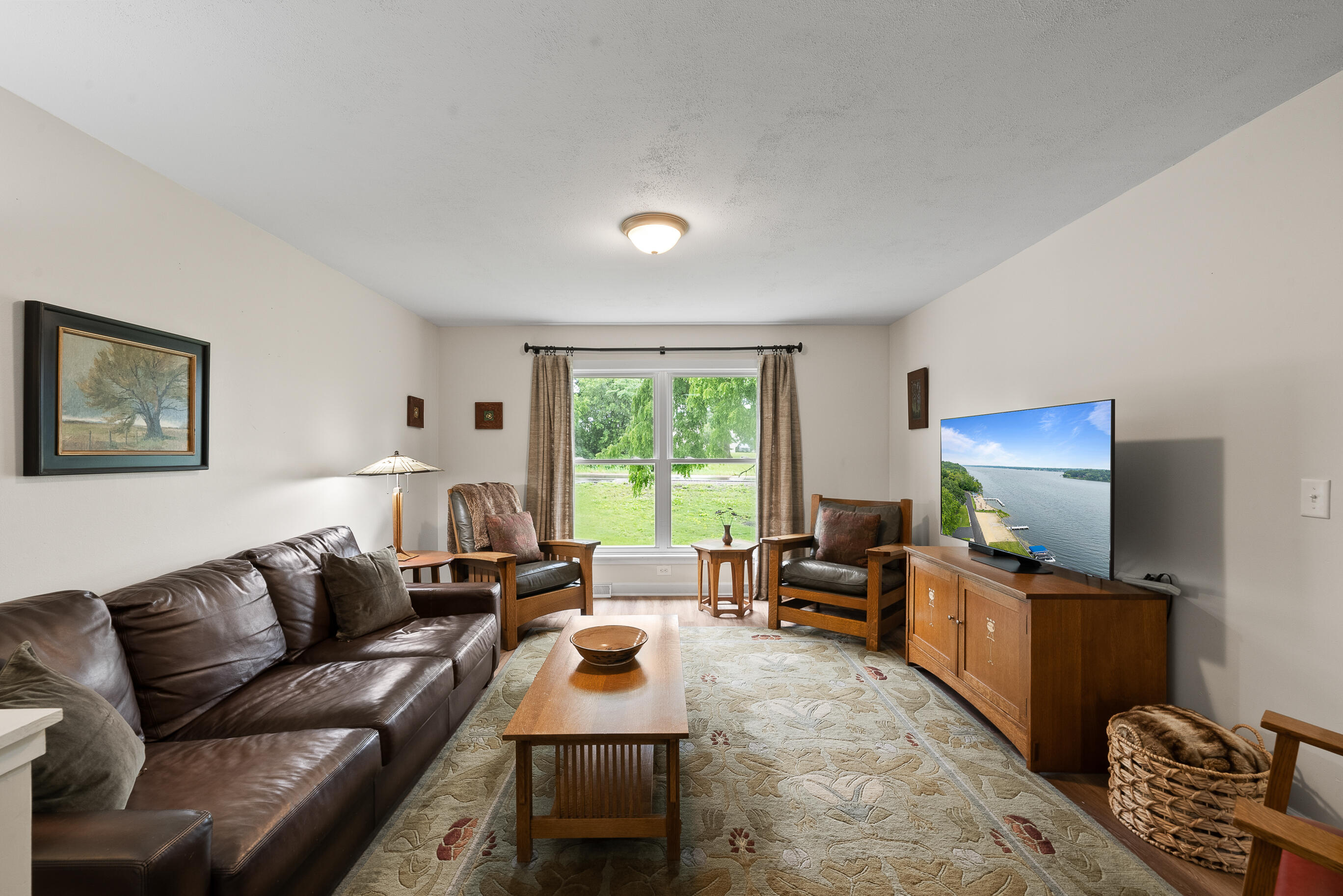 2832 County Road O South -