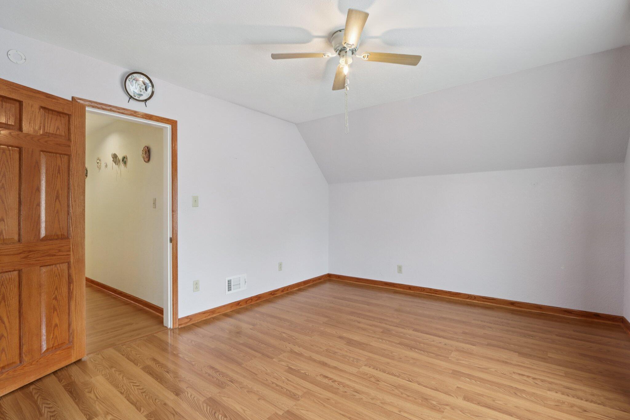 318 W Walworth St
