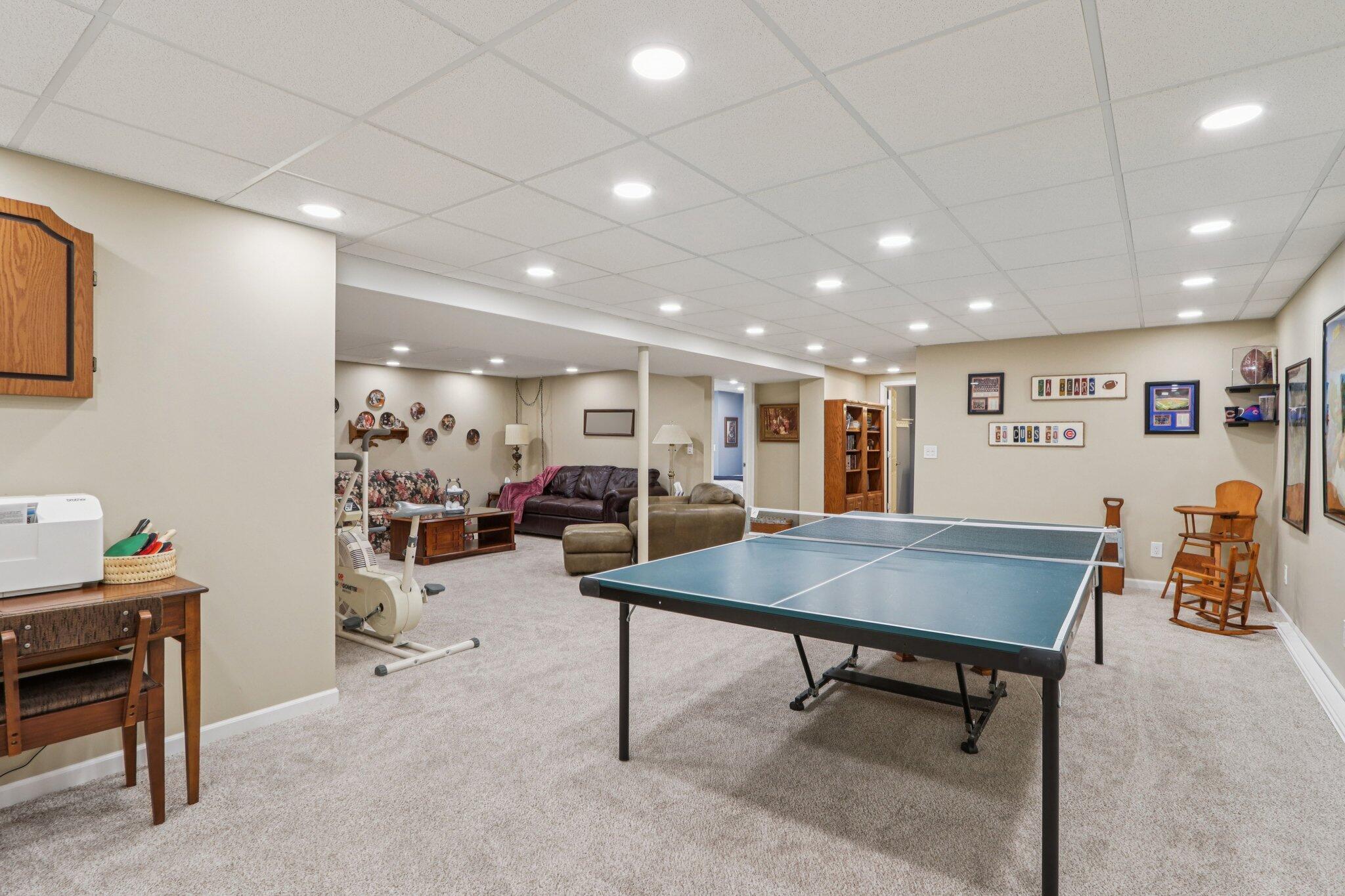 656 Baker St