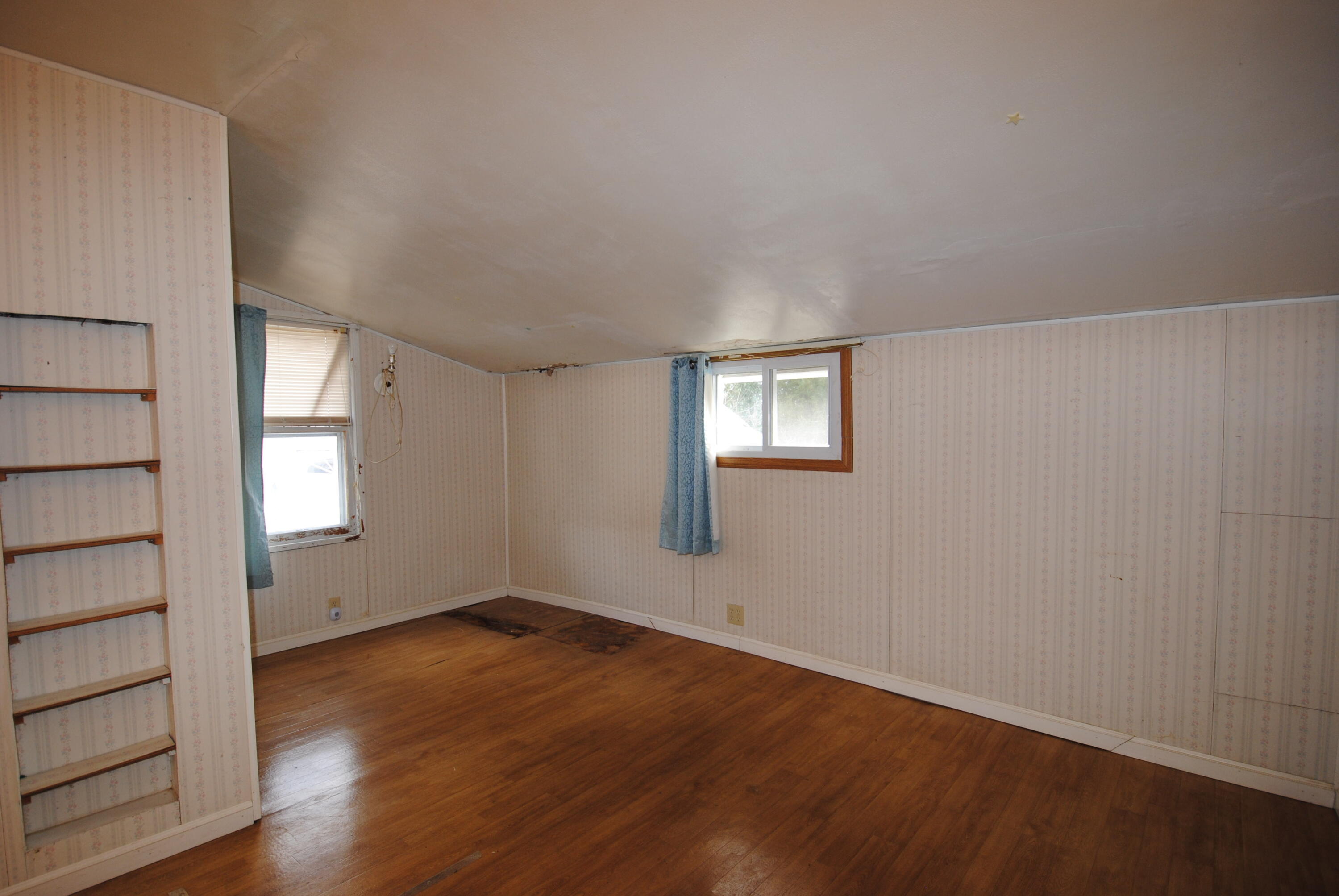457 W Ann St