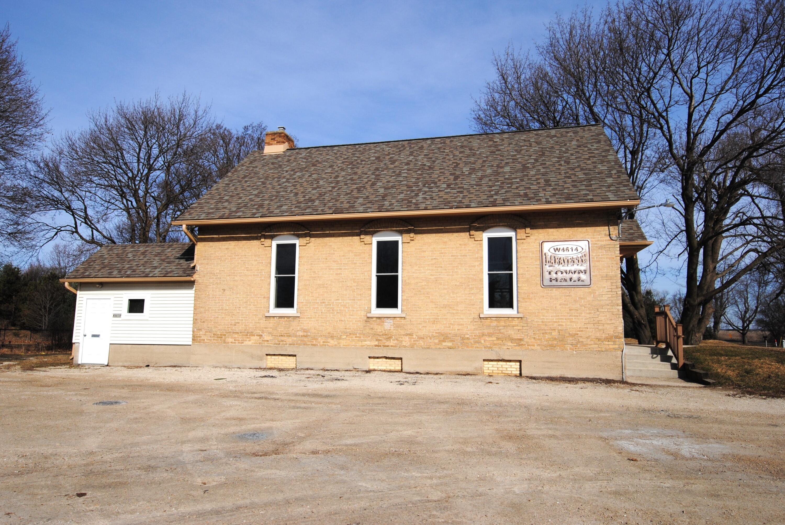 W4614 Potter Rd