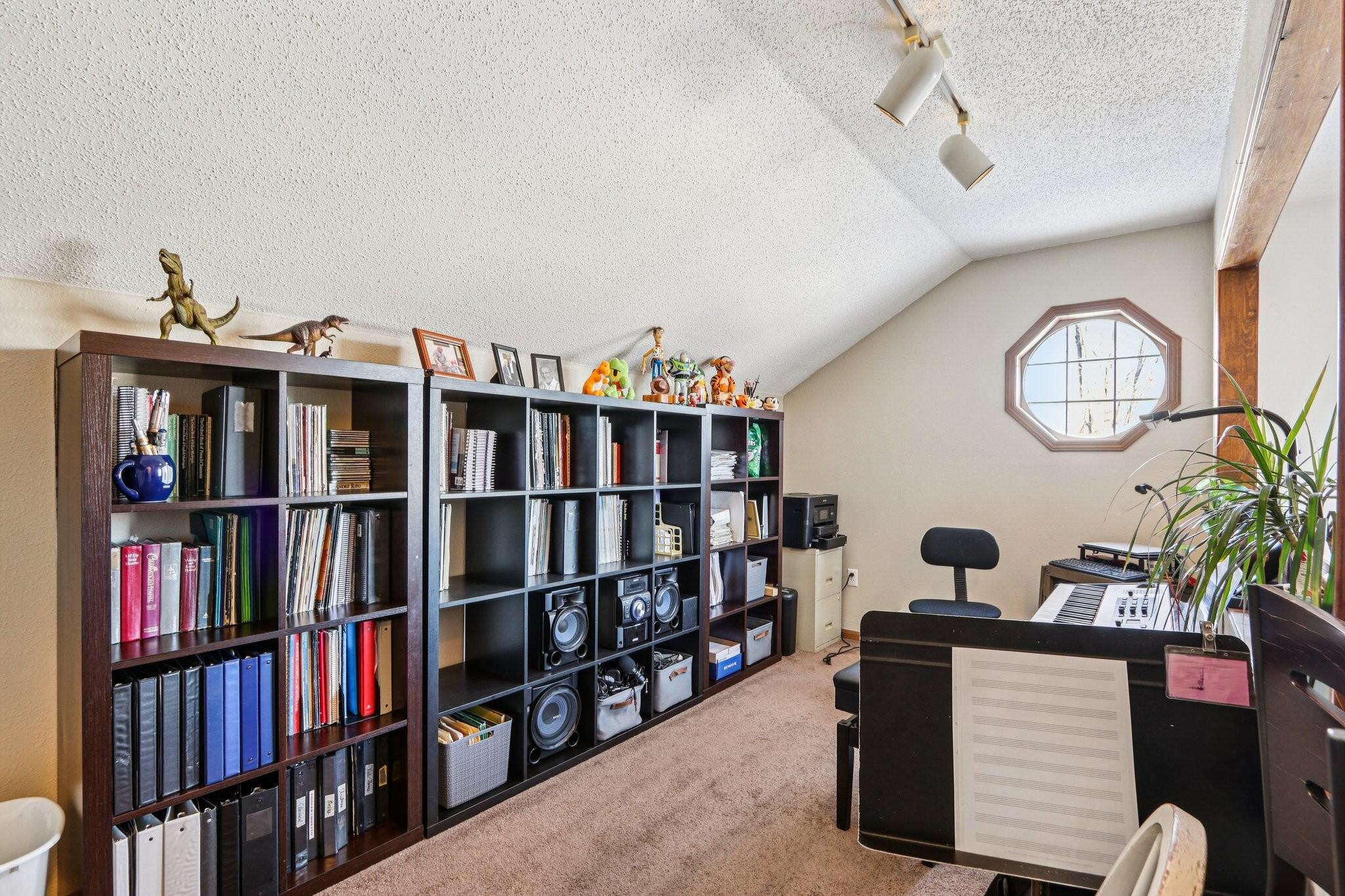 521 Lawson School Rd Unit: 8